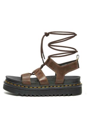 NARTILLA - Sandalen met plateauzool - dark brown