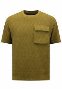 Olijfgroene t-shirt met korte mouwen, voorzien van een gestructureerd patroon en een patchzakje op de linkerborst. Ronde hals en een ontspannen pasvorm.
