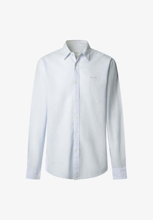 Hellblaues Langarmhemd mit Knopfleiste, Kragen und dezent gesticktem Logo auf der linken Brust.