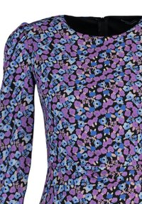 Trendyol Pouzdrové šaty - purple