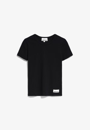 T-shirt nera a maniche corte realizzata in morbido cotone. Presenta un collo rotondo e una piccola etichetta in basso con la scritta "ARMEDANGELS".