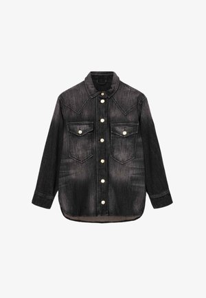 Giacca in denim nera con chiusura a bottoni frontale, due tasche sul petto e design del yoke appuntito. Presenta bottoni argentati e maniche lunghe.