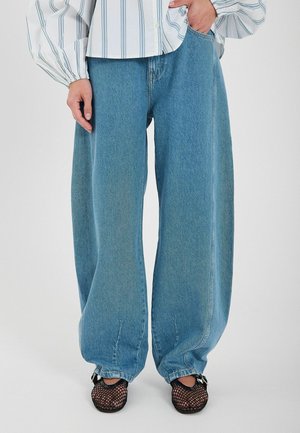 Wide Leg - medium blue denim
