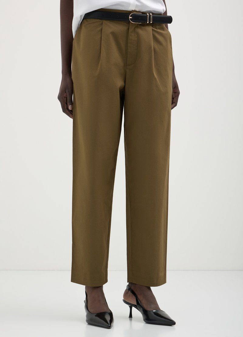 Calliope SLOUCHY - Chino - verde