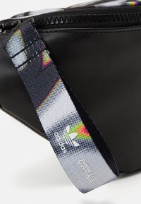 adidas Originals PRIDE WAIST Bum bag black