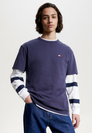 BADGE CLASSIC FIT - T-shirts - twilight navy