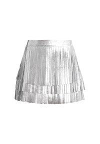 Sølv frynse mini skjørt laget av metallisk materiale, med flere lag av frynse striper, en tettsittende midje og en glitrende finish.