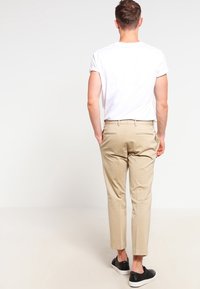 Topman Pantalon classique - stone