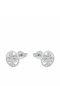 Pendientes de plata con diseño de árbol calado y pequeña gema central sobre un fondo blanco.