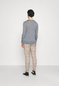 Gabba Chinos - light brown