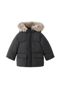 Giacca a vento nera con cappuccio foderato in pelliccia sintetica, cuciture orizzontali, due tasche frontali e chiusura frontale con zip. Finitura morbida e testurizzata.