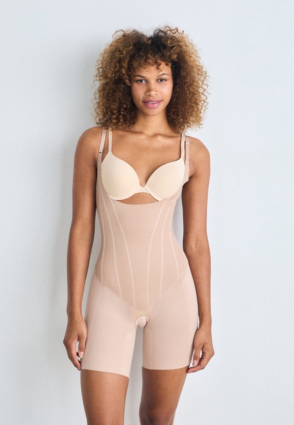 SUPER SCULPT OPEN BUST MID THIGH - Shapewear - natural bronze