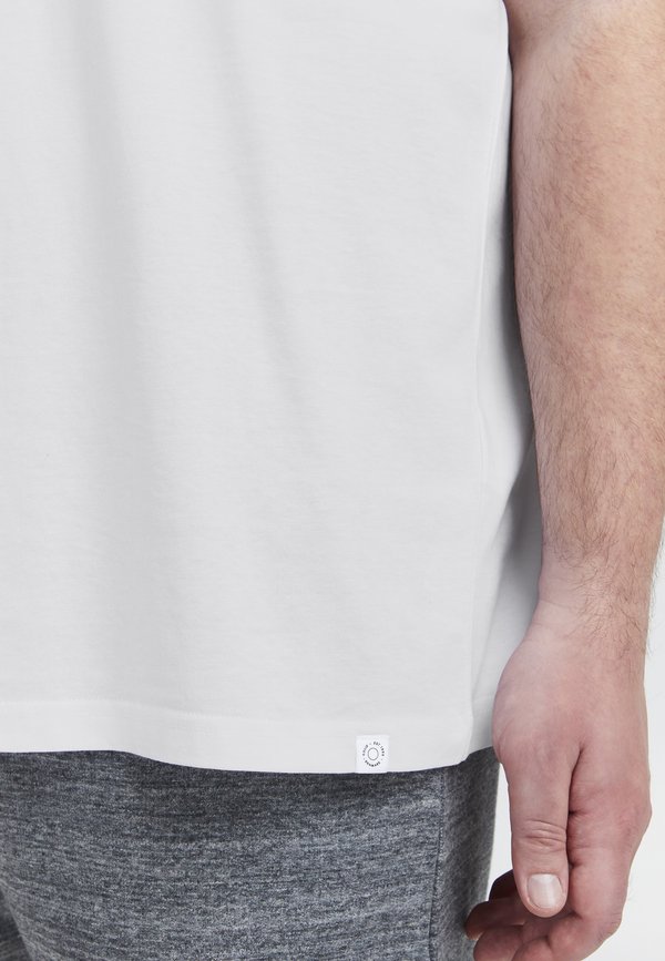 SDBEDONNO BT - Basic T-shirt2