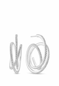 Orecchini d'argento curvi con design intrecciati, adornati con piccole gemme trasparenti lungo i bordi, creando un effetto scintillante.
