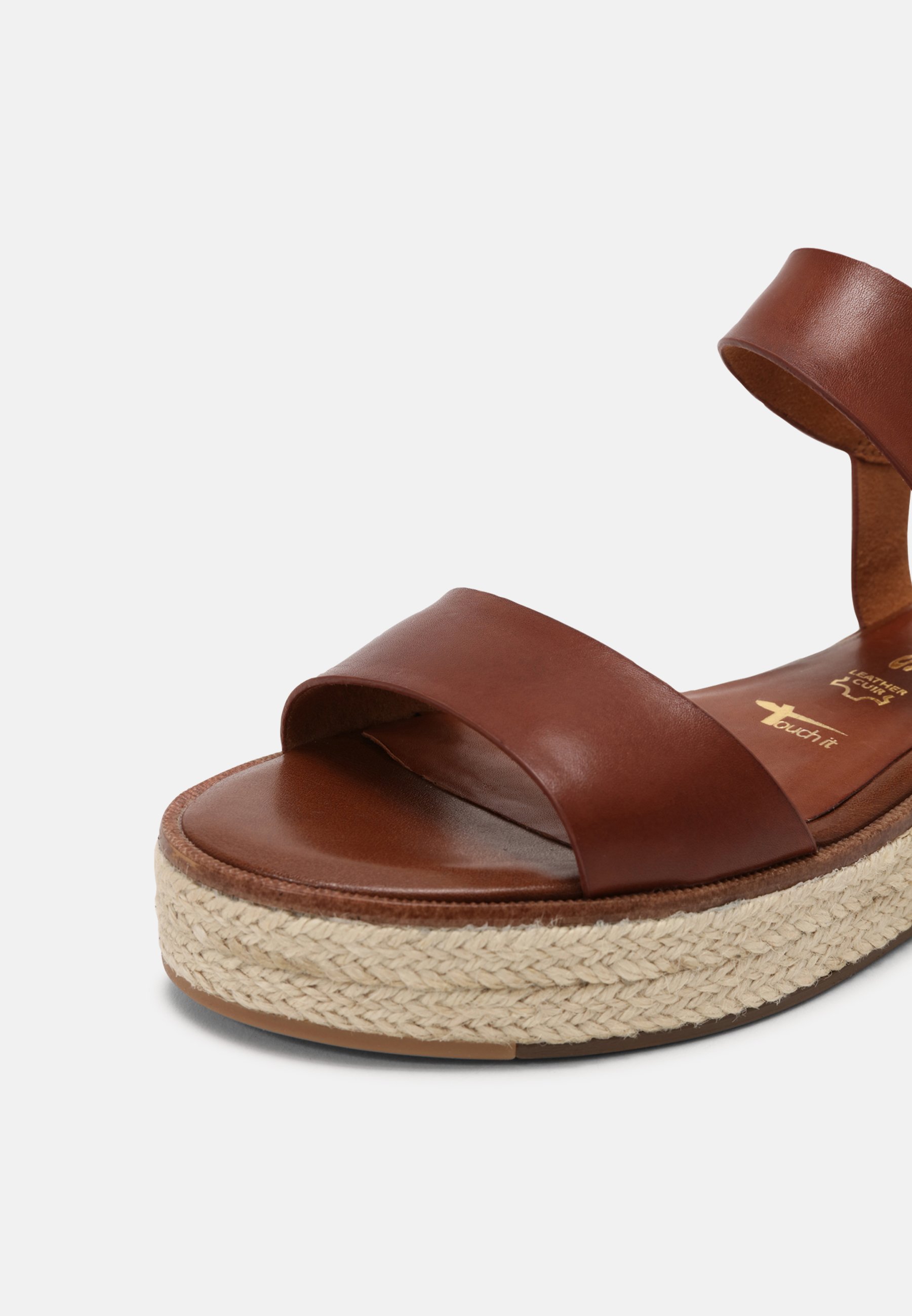 Tamaris Sandalen met plateauzool - brandy/cognac - Zalando.nl