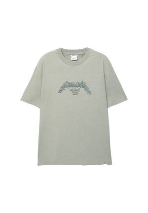 Tricou din bumbac de culoare verde deschis, cu o croială lejeră și mâneci scurte, având o grafică imprimată de culoare gri în zona pieptului.