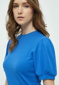 Minus JOHANNA TEE - Pamata T-krekls - regatta blue