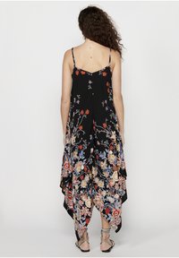 Koroshi Maxikleid - black