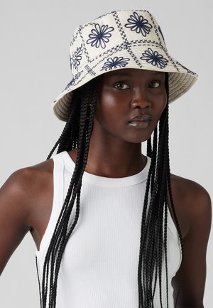 SEASONAL BUCKET HAT - Kalap - regular white