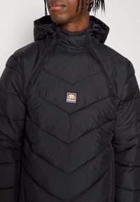 Ellesse Trainingsjacke - black