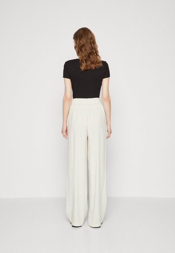 PCVINSTY NOOS  - Trousers - oatmeal3