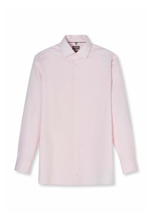 Hellrosa langärmliges Hemd mit Knopfleiste und Standardkragen, flach auf weißem Hintergrund präsentiert.