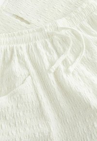 Next CRINKLE  SET - REGULAR FIT - Shorts - ecru