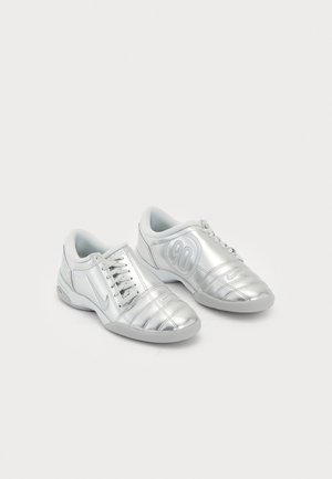 T90 UNISEX - Trainers - platinum-coloured/photon dust