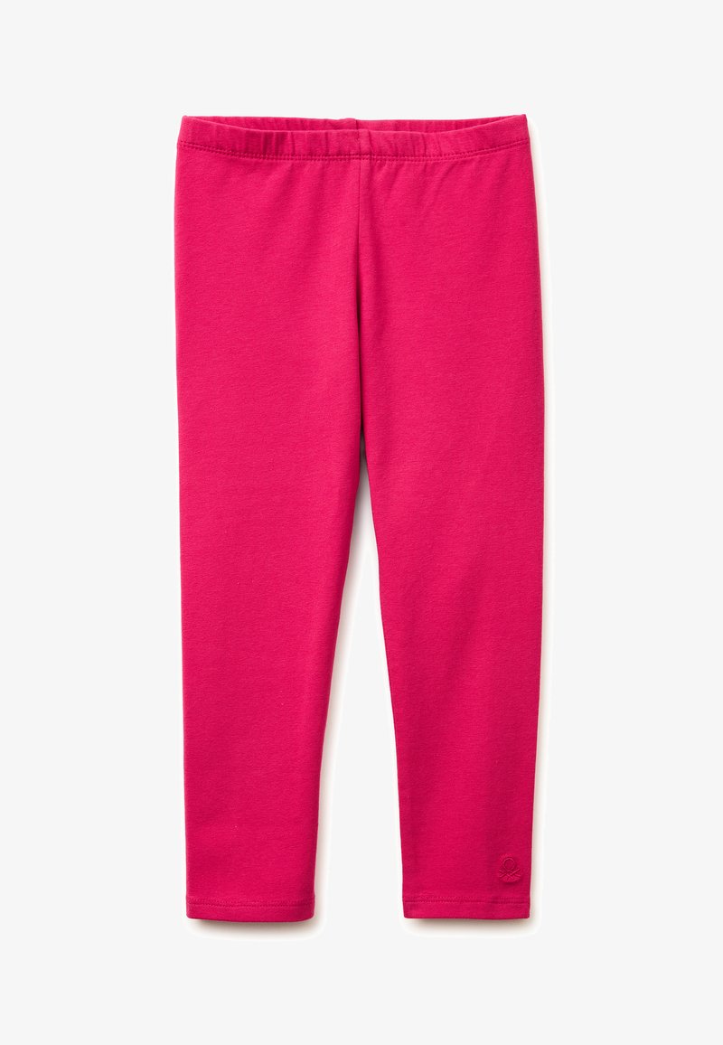 Leggings rose vif longueur complète avec une taille élastique et un petit logo brodé près de l'ourlet en bas de la jambe droite.