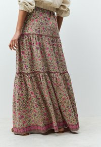 Next REGULAR FIT -TIERED - Jupe longue - green pink flower print