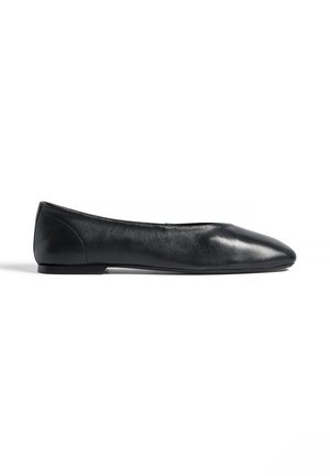 Ballet pumps - black