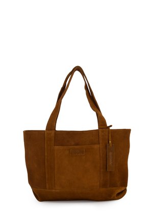 Brązowa torba typu tote z zamszu z podwójnymi uchwytami, przednią kieszenią i zawieszką ze skóry z wytłoczonym logo „Venezia”.