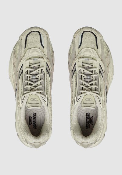 Reebok LTD PREMIER ROAD ULTRA SOFT - Sneakers basse - pink/fuxia