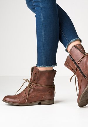 Lace-up ankle boots - dark brown