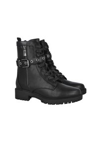 Botas de cuero negras hasta el tobillo con cordones en la parte frontal, cremallera lateral y una correa ancha con acentos metálicos. Suela de goma gruesa con dibujo.