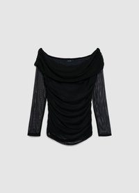Haut noir à épaules dénudées avec détails froncés, manches longues transparentes et texture lisse, conçu pour une silhouette ajustée.