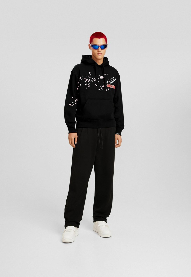 Bershka Sweater zwart Bershka Sweater zwart