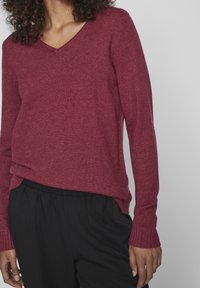 VILA Strickpullover - red