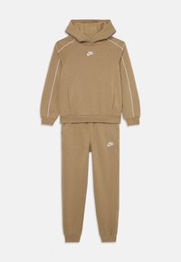 Unselected, parachute beige/white
