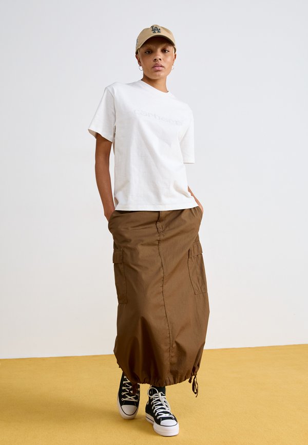 RIVET SCRIPT  - Print T-shirt3