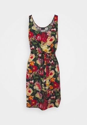 Ærmeløs blomsterkjole med rund halsudskæring og stofbælte, med røde, gule og lyserøde blomster på en mørkegrøn baggrund.