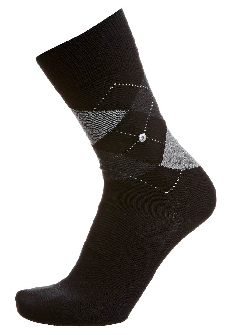 Calzino nero con motivo argyle, caratterizzato da forme di diamante grigie e grigio chiaro, una coulisse a coste e un piccolo accento decorativo. Materiale morbido e elastico.
