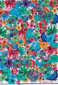 Erinevate lillede ja puuviljade värvikas muster sinise, rohelise, roosa ja oranži tooni. Omab keerukaid detaile ja elavaid tekstuure.