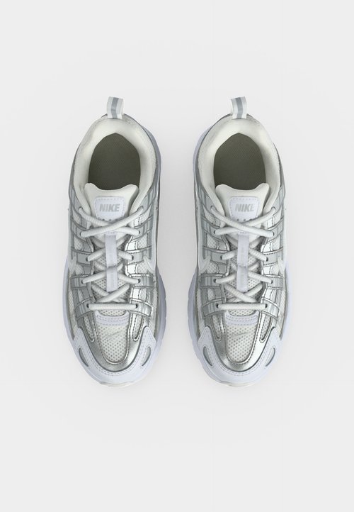 Nike P 6000 LACE UNISEX - Trainers - white/photon dust/metallic silver-coloured — photo 5