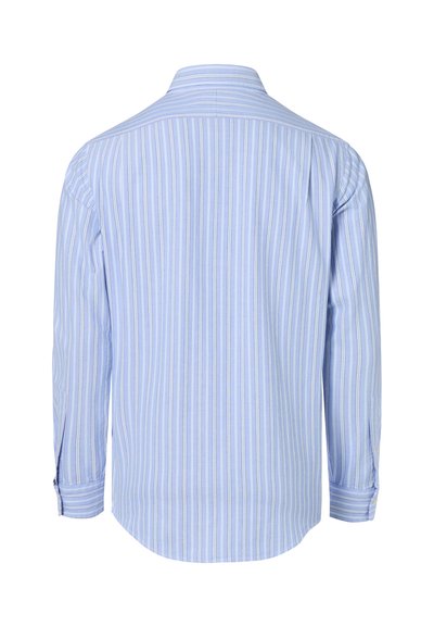 Lichtblauw gestreept shirt met lange mouwen, button-down kraag en ronde zoom. Verticale strepen van verschillende breedtes in blauw en wit.