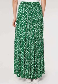 Apricot FLORAL TIERED - Gonna lunga - green