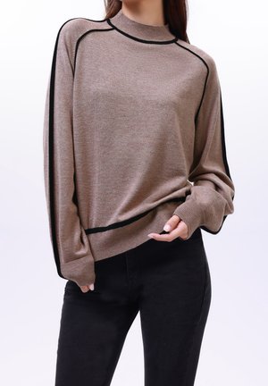 Jumper - light brown