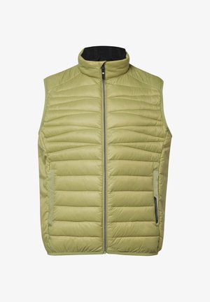 Jasnooliwkowa pikowana kamizelka z wysokim kołnierzem, zamkiem błyskawicznym z przodu i poziomym pikowaniem. Posiada boczne kieszenie i elastyczne wykończenia na otworach na ręce.