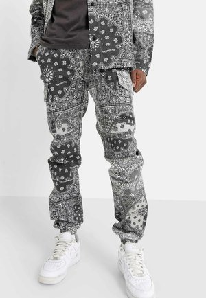 BANDANA PATCHWORK PANTS - Cargobroek - black