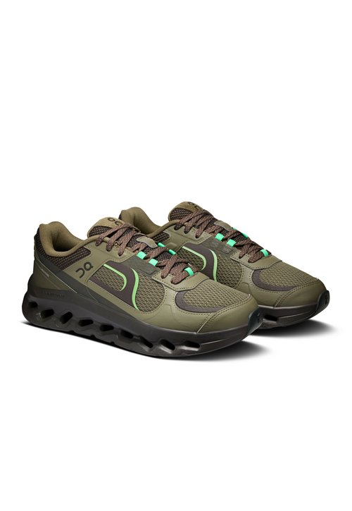 On CLOUDTILT ARC - Trainers - bark sable — photo 2
